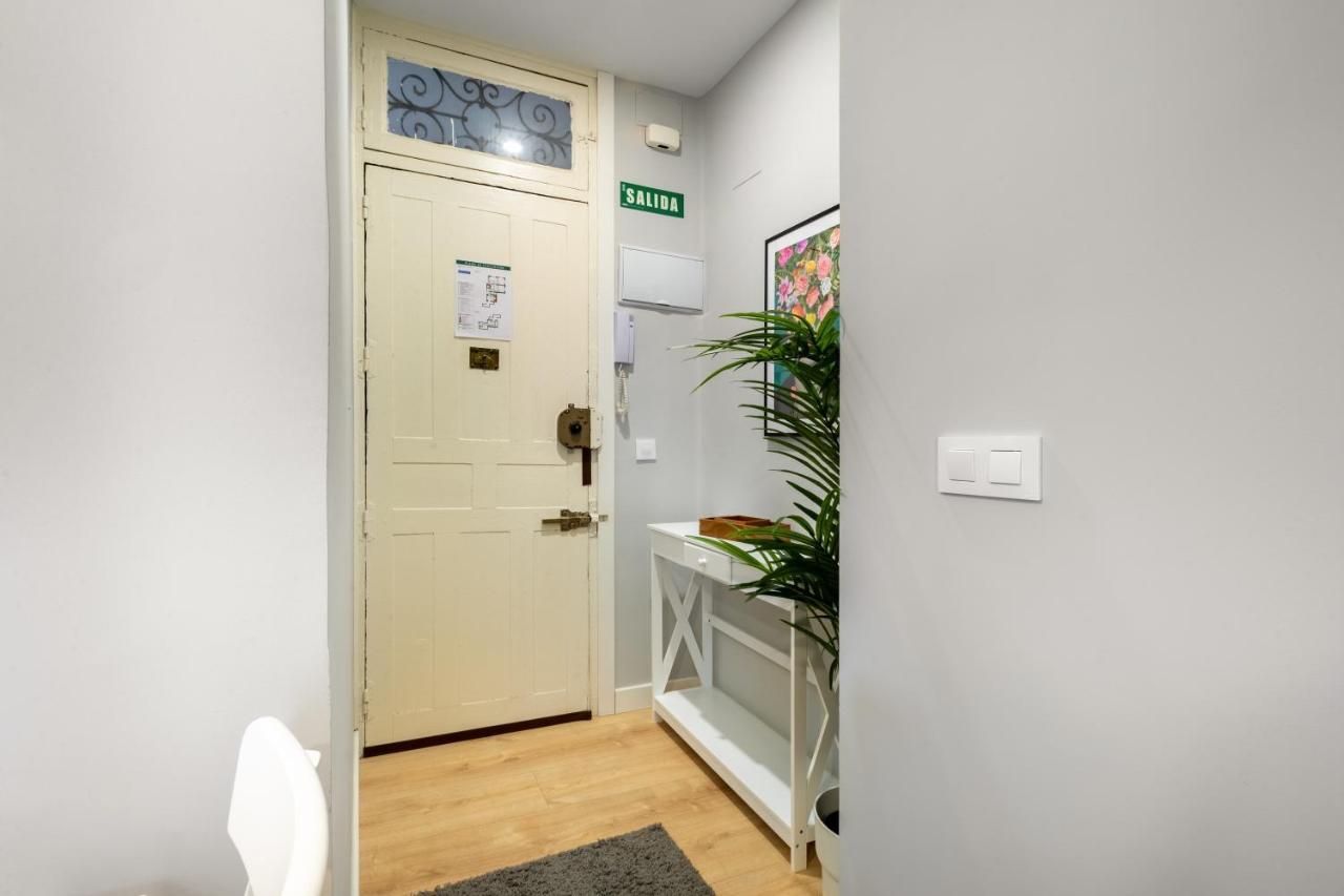 2 Bedrooms 1 Bathroom Furnished - Lavapies - Modern - Mintystay Мадрид Экстерьер фото