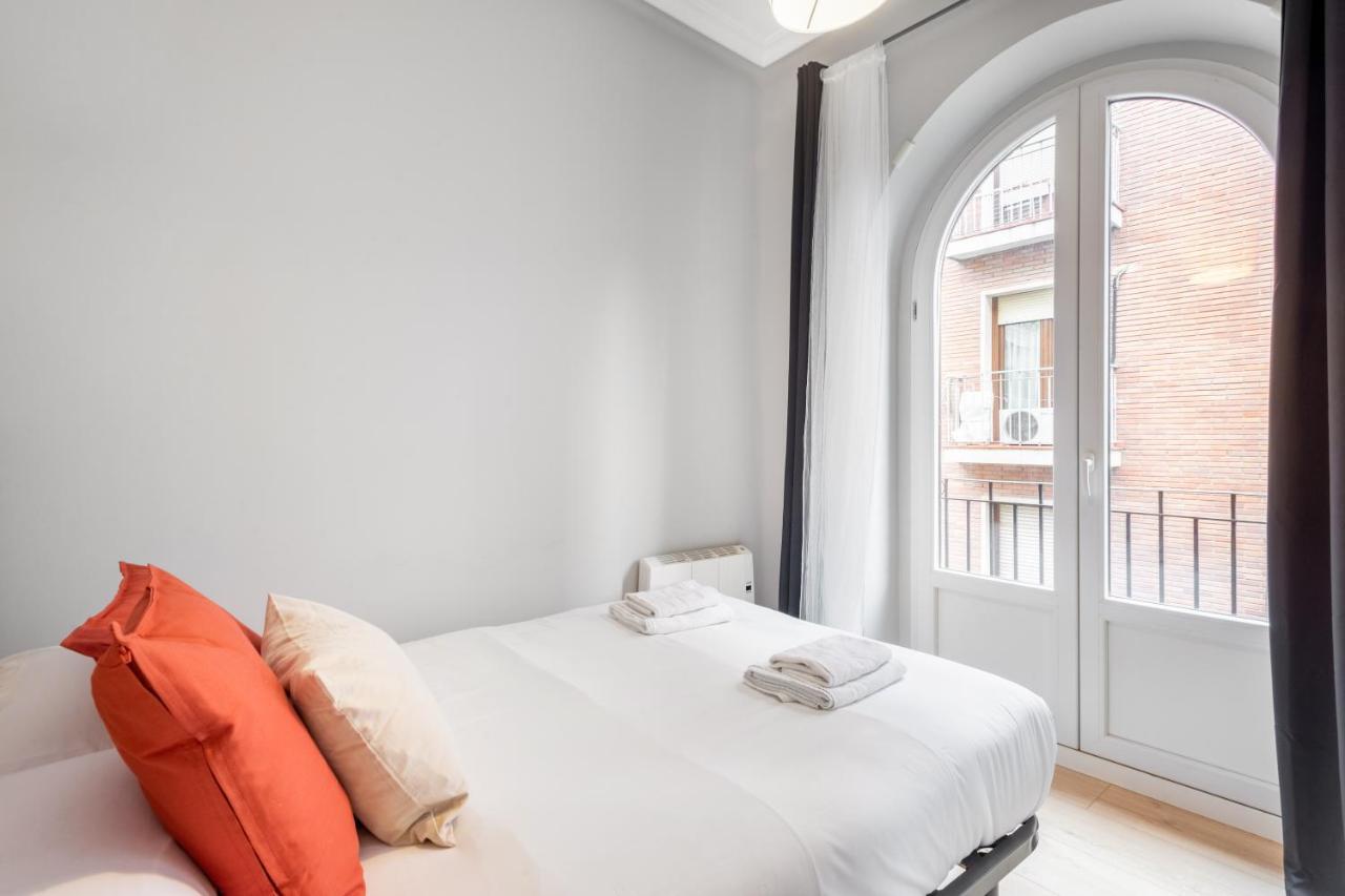 2 Bedrooms 1 Bathroom Furnished - Lavapies - Modern - Mintystay Мадрид Экстерьер фото