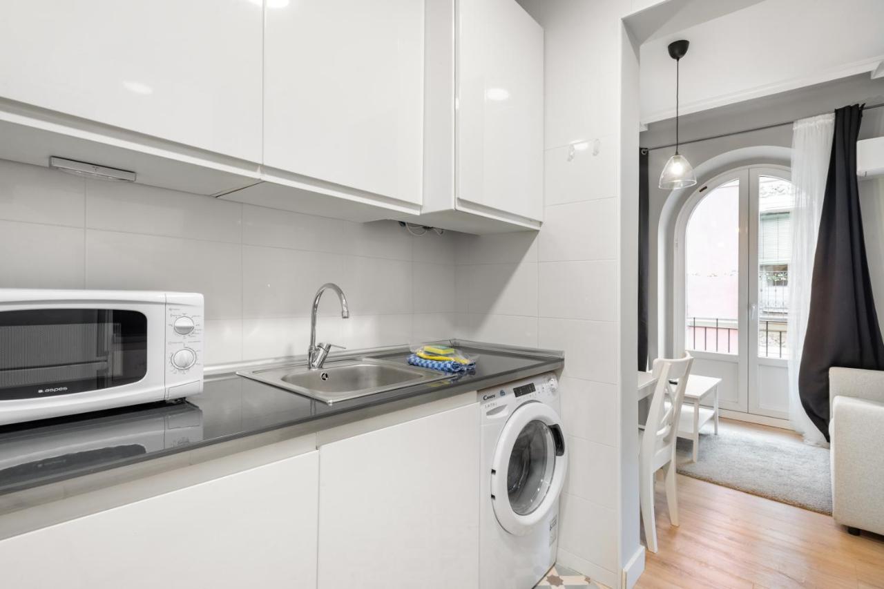 2 Bedrooms 1 Bathroom Furnished - Lavapies - Modern - Mintystay Мадрид Экстерьер фото